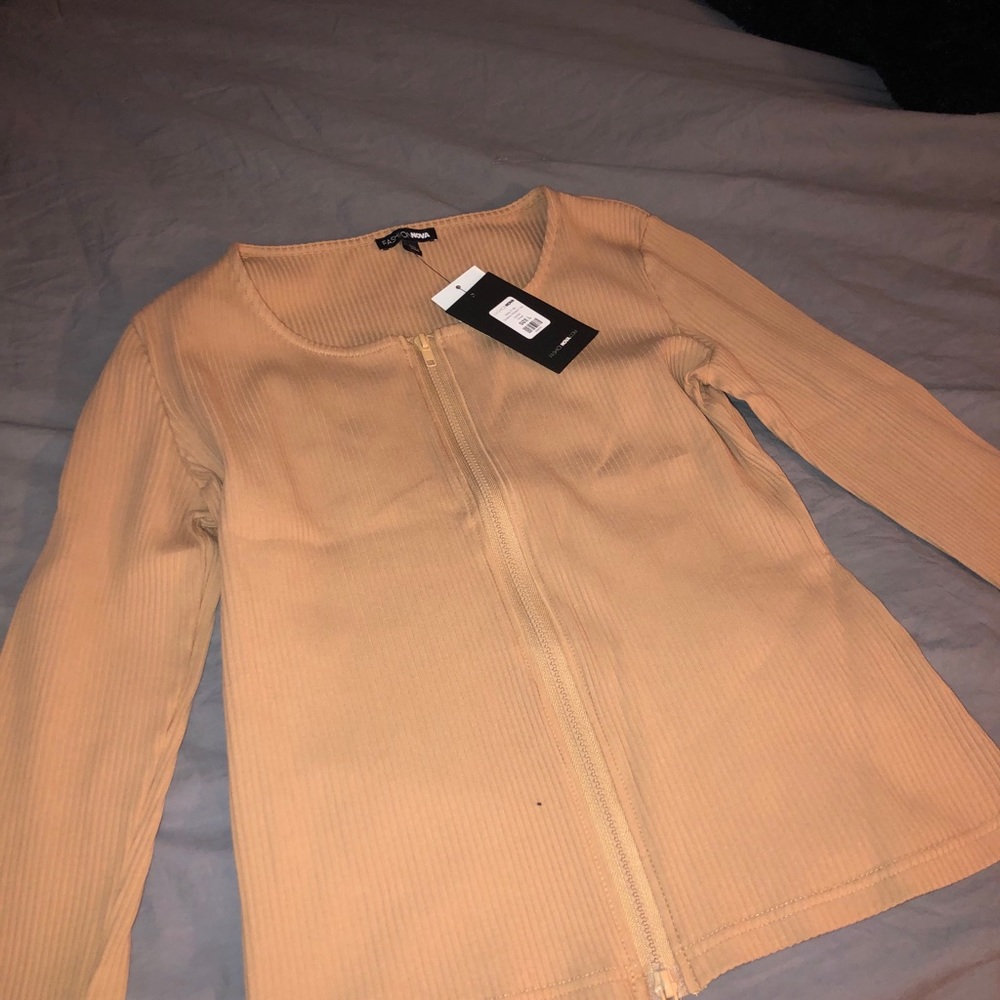 Deep in my dreams ribbed top -beige